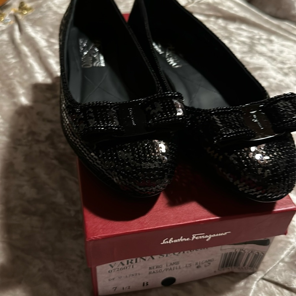 Salvatore Ferragamo Varina sequins flats brand new size 7.5